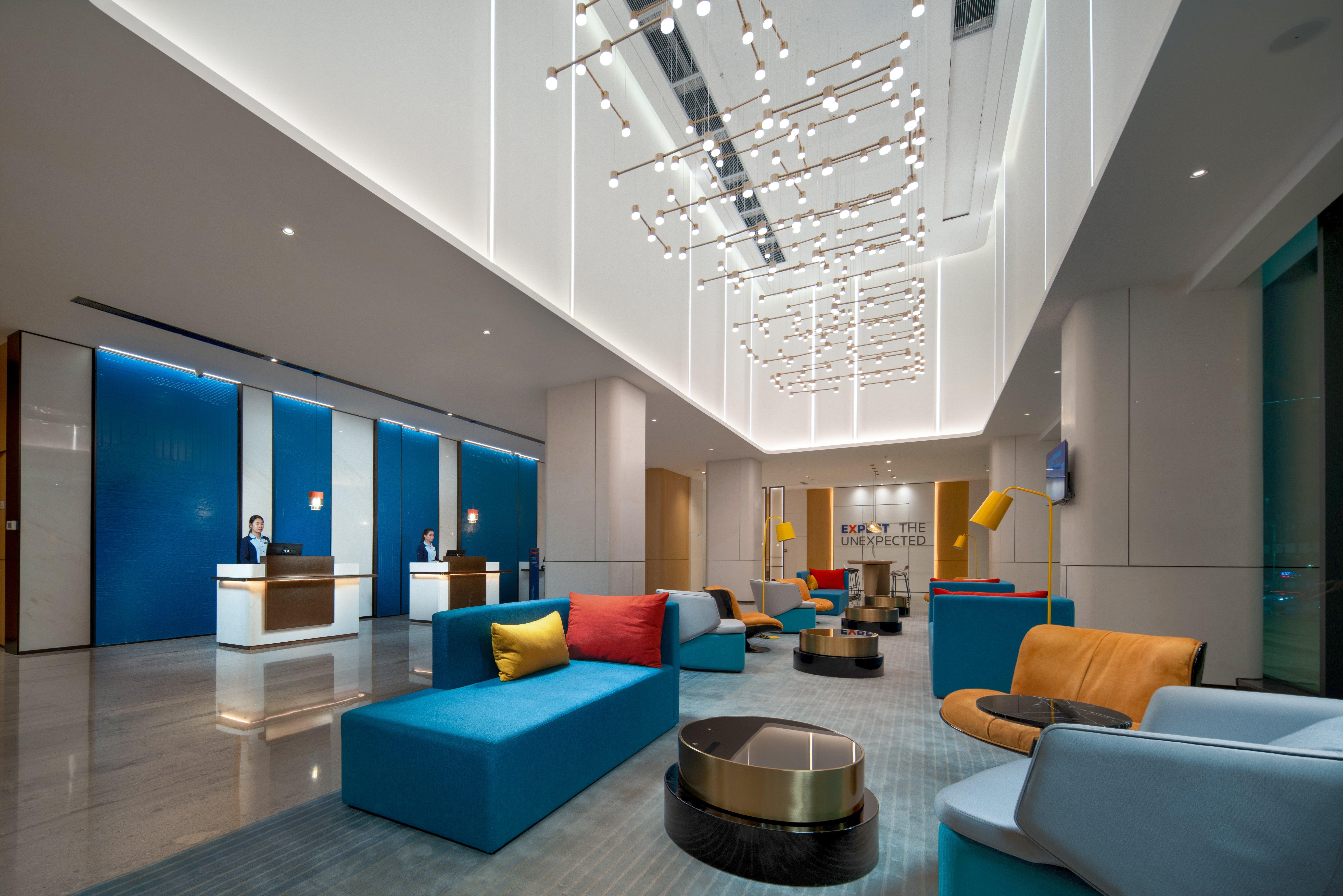 Holiday Inn Express Shenzhen Longhua By Ihg Bagian luar foto