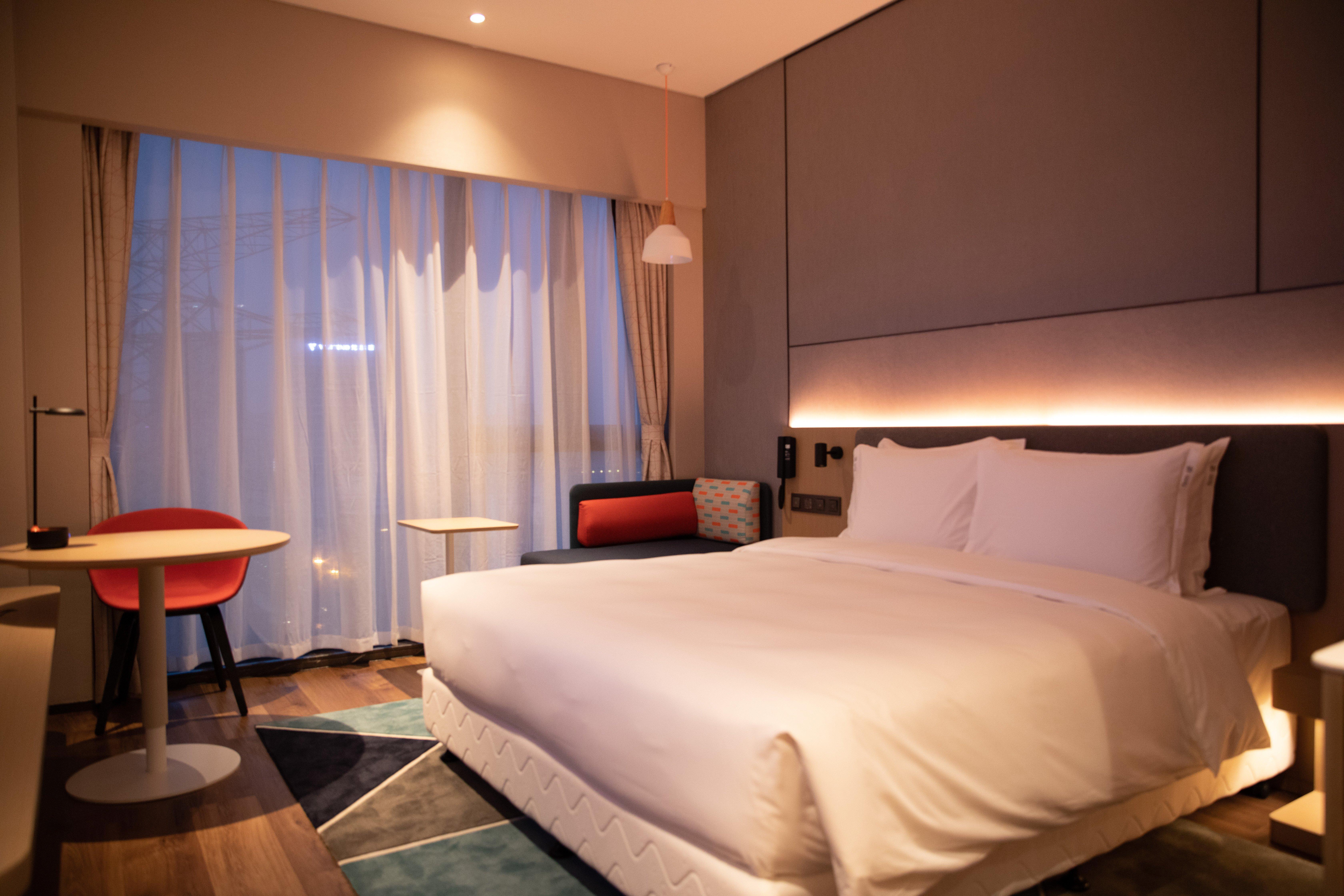 Holiday Inn Express Shenzhen Longhua By Ihg Bagian luar foto