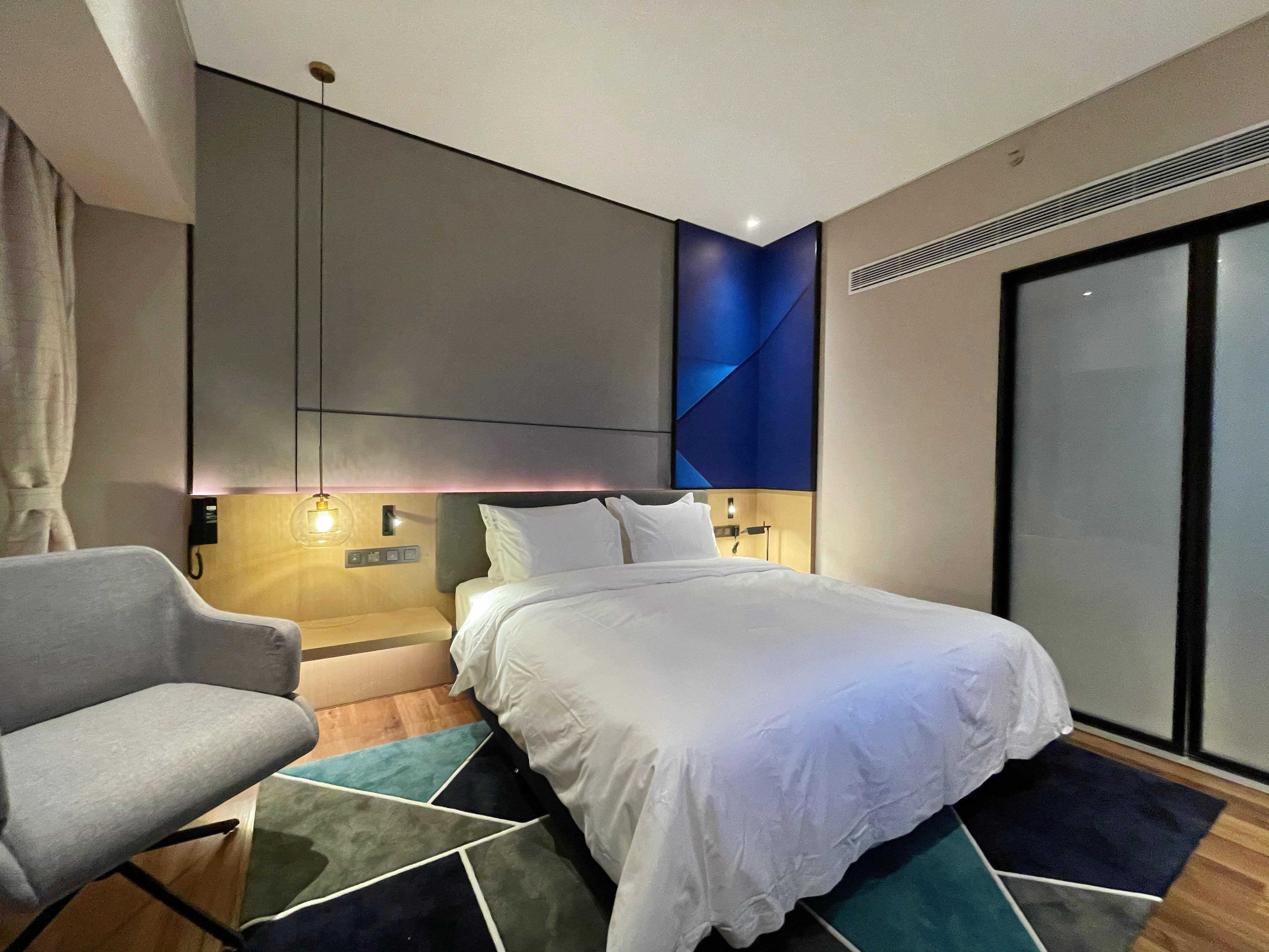 Holiday Inn Express Shenzhen Longhua By Ihg Bagian luar foto