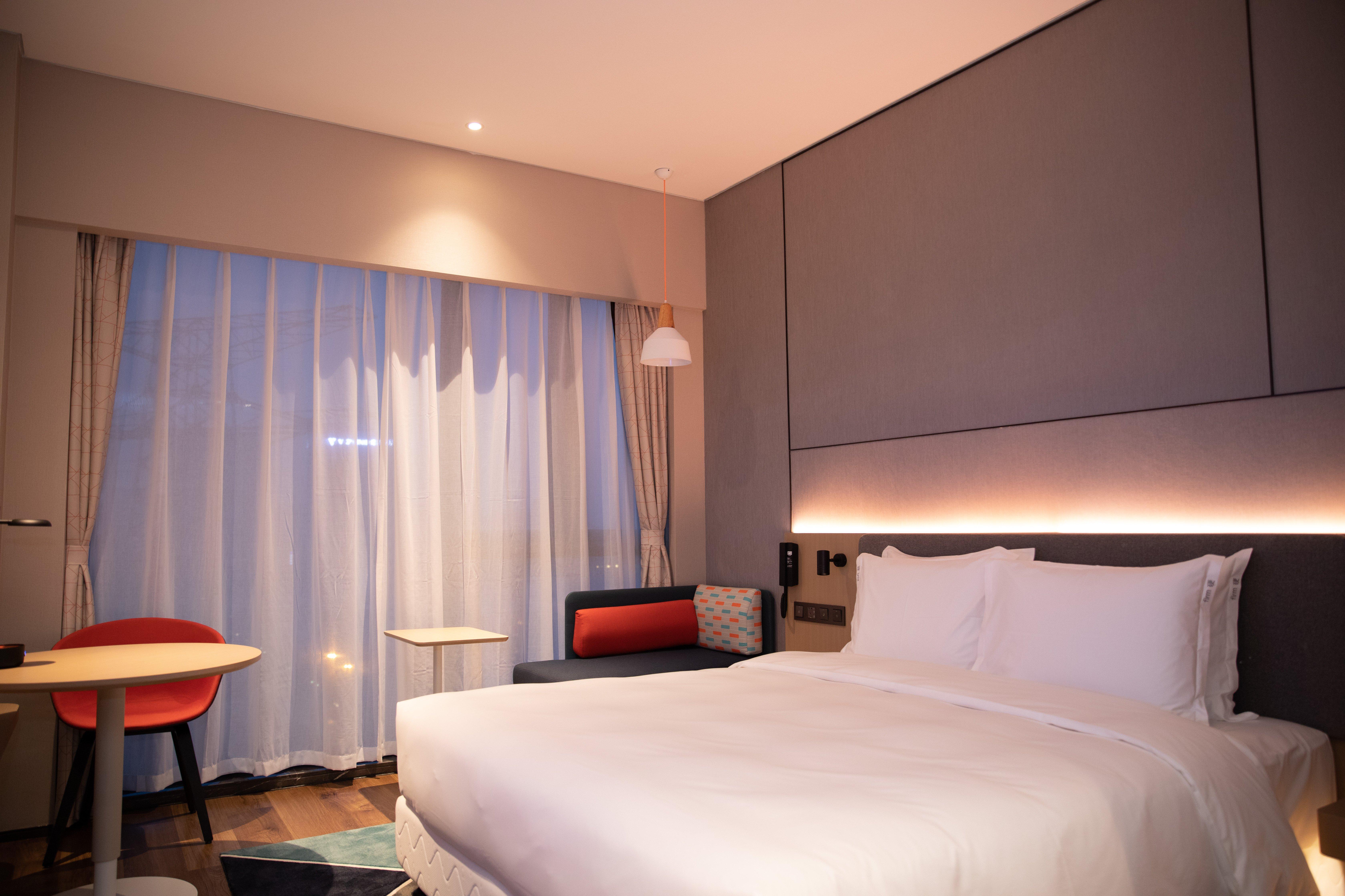 Holiday Inn Express Shenzhen Longhua By Ihg Bagian luar foto