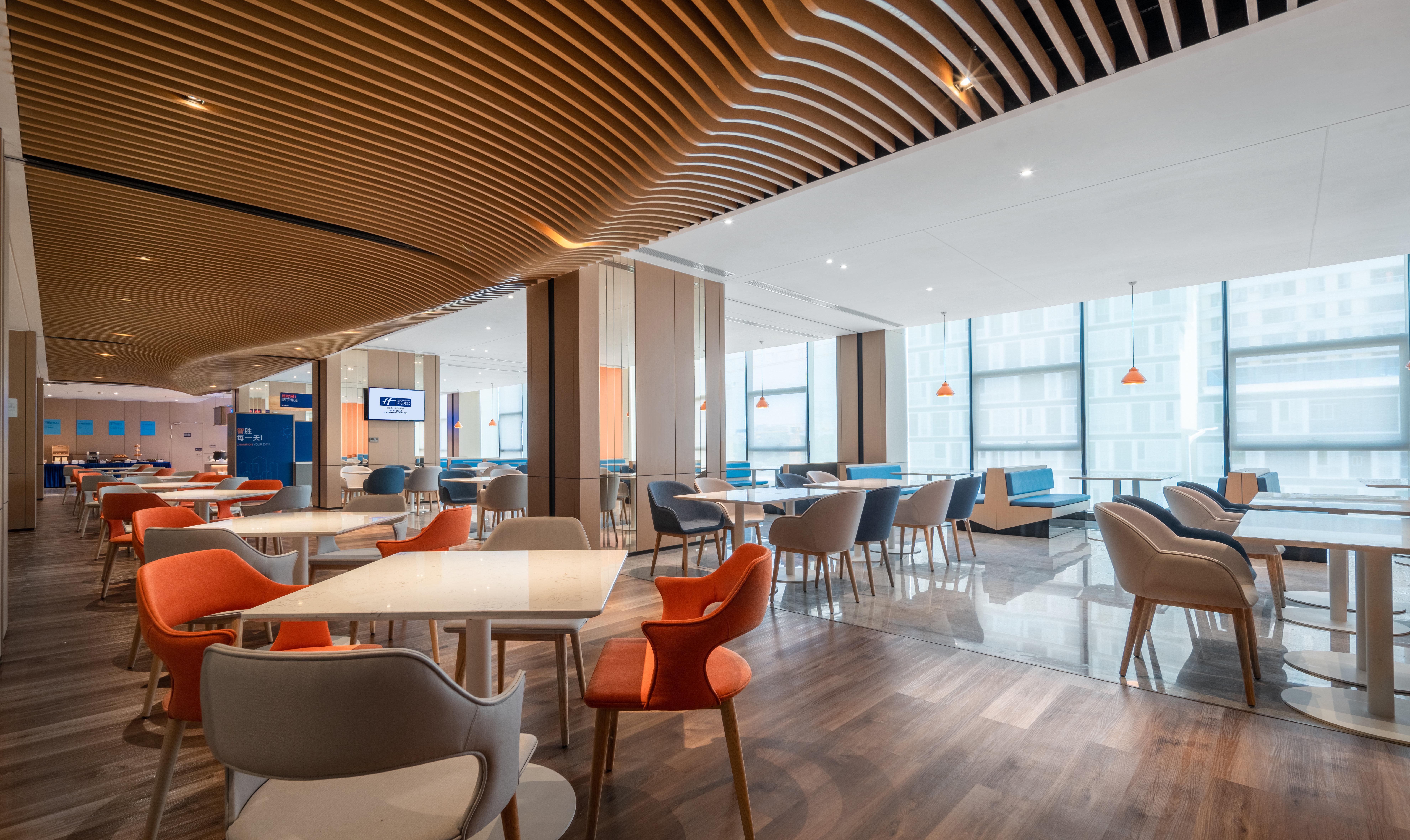 Holiday Inn Express Shenzhen Longhua By Ihg Bagian luar foto